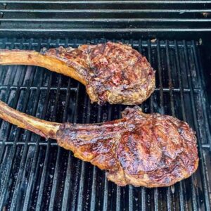 tomahawk steak